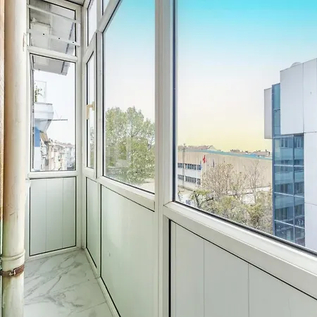 Modern Stylish Cozy Flat In The Heart Of Kadikoy Istanbul